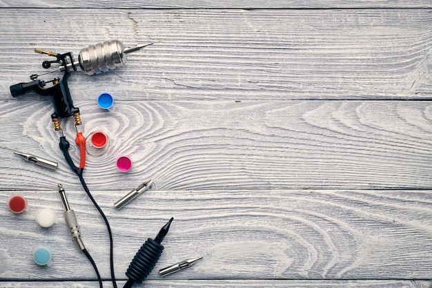 set de ace și fire colorate